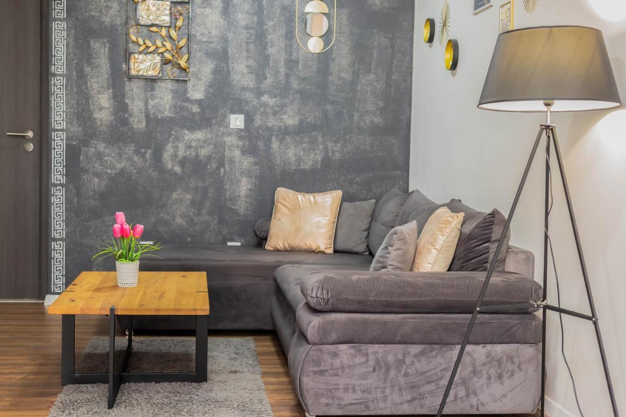 Apartamento Downtown Deluxe Omiš Exterior foto