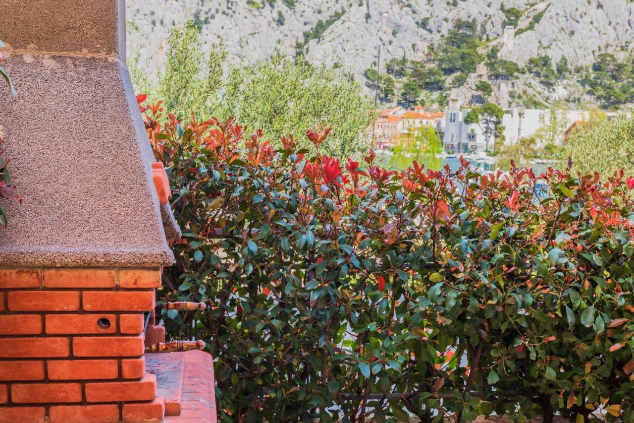 Apartamento Downtown Deluxe Omiš Exterior foto